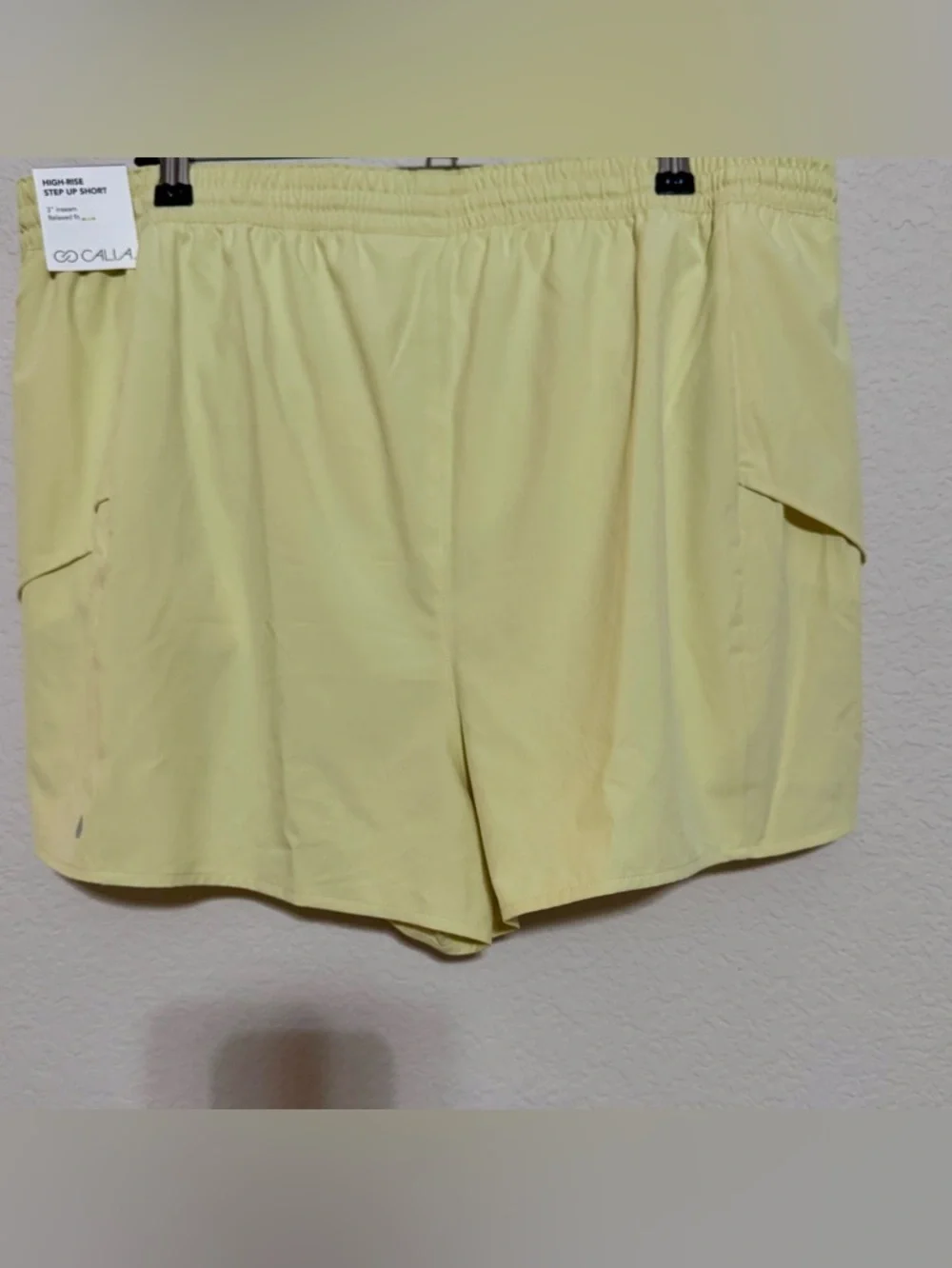 Calia Womens Size XL
Step Up Inner Brief High-Rise 3" Inseam Shorts Yellow/Green - Picture 6 of 8